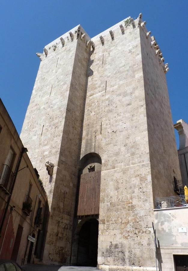 Bellini Lorenz Apartment Cagliari Eksteriør bilde